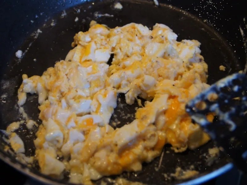 Gebratene Spinat-Semmelknödel mit Rote-Bete-Möhren-Gemüse und Rührei - Rezept - Bild Nr. 1134