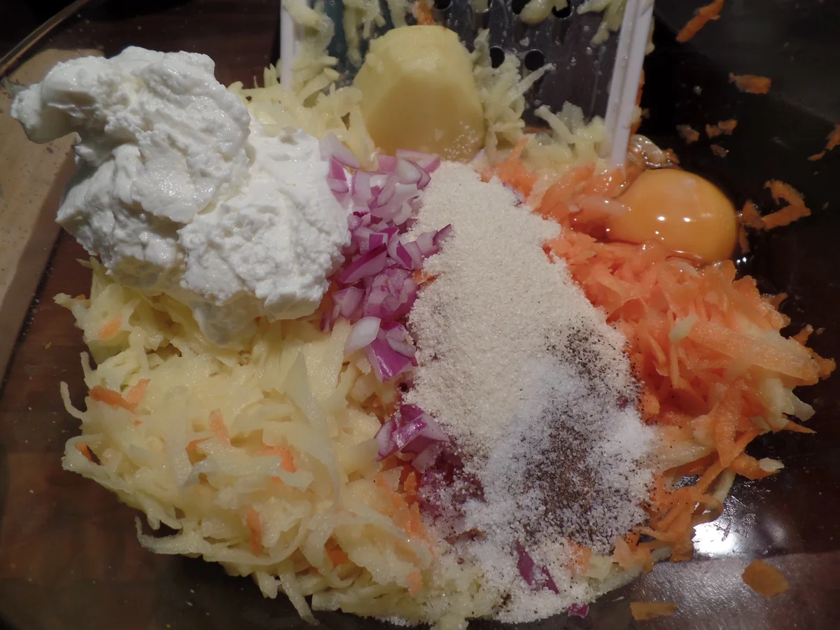 Rezept: Quark-Kartoffel-Möhren-Puffer mit Lachs Bild Nr. 1135 Quark-Kartoffel-Möhren-Puffer mit Lachs - Rezept - Bild Nr. 1135