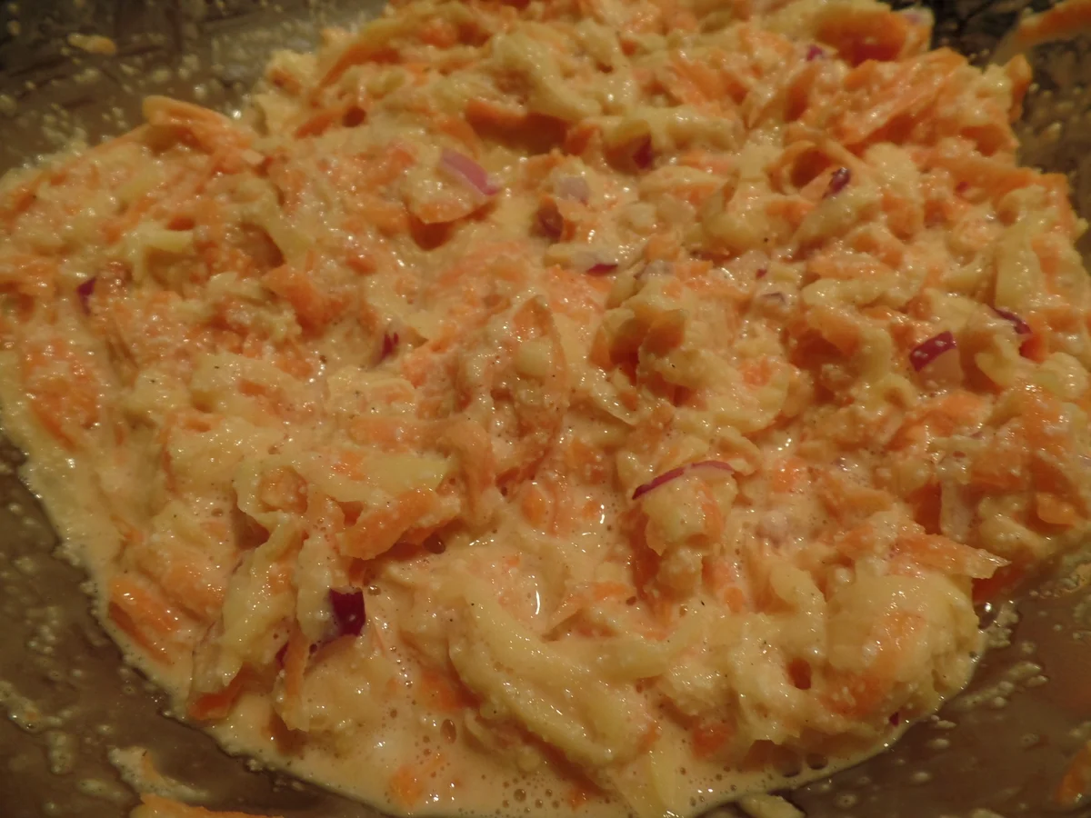 Rezept: Quark-Kartoffel-Möhren-Puffer mit Lachs Bild Nr. 1136 Quark-Kartoffel-Möhren-Puffer mit Lachs - Rezept - Bild Nr. 1136