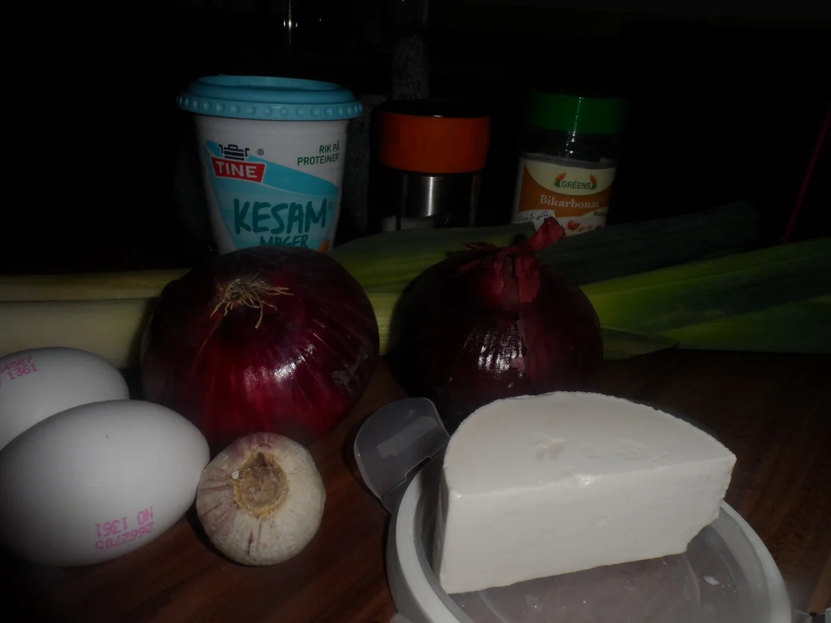 BiNe` S ZWIEBEL - LAUCHKUCHEN - Rezept - Bild Nr. 1141