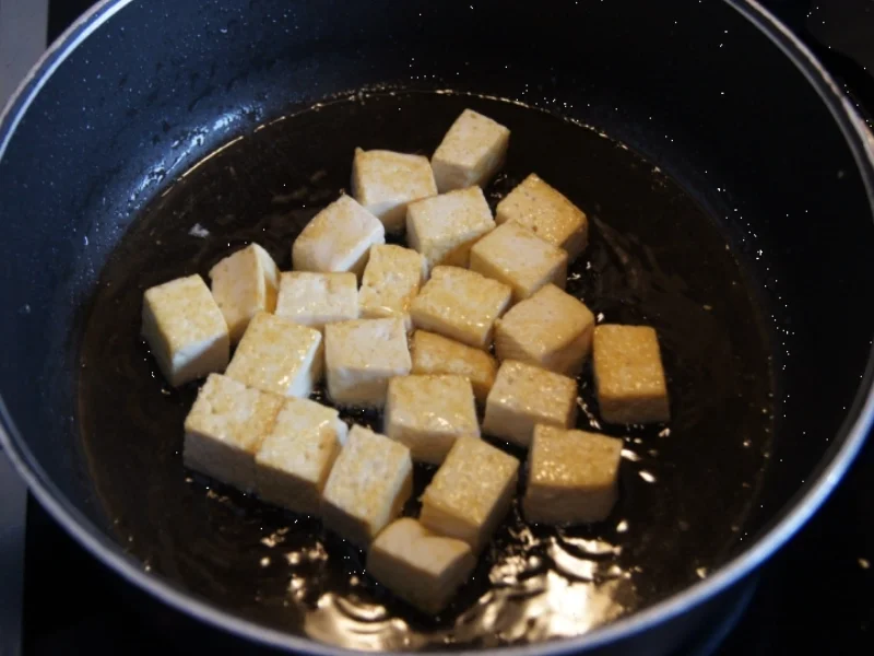 Gebratene Tofuwürfel mit gerösteten Sesam und Bandnudeln mit Basilikum - Rezept - Bild Nr. 1212