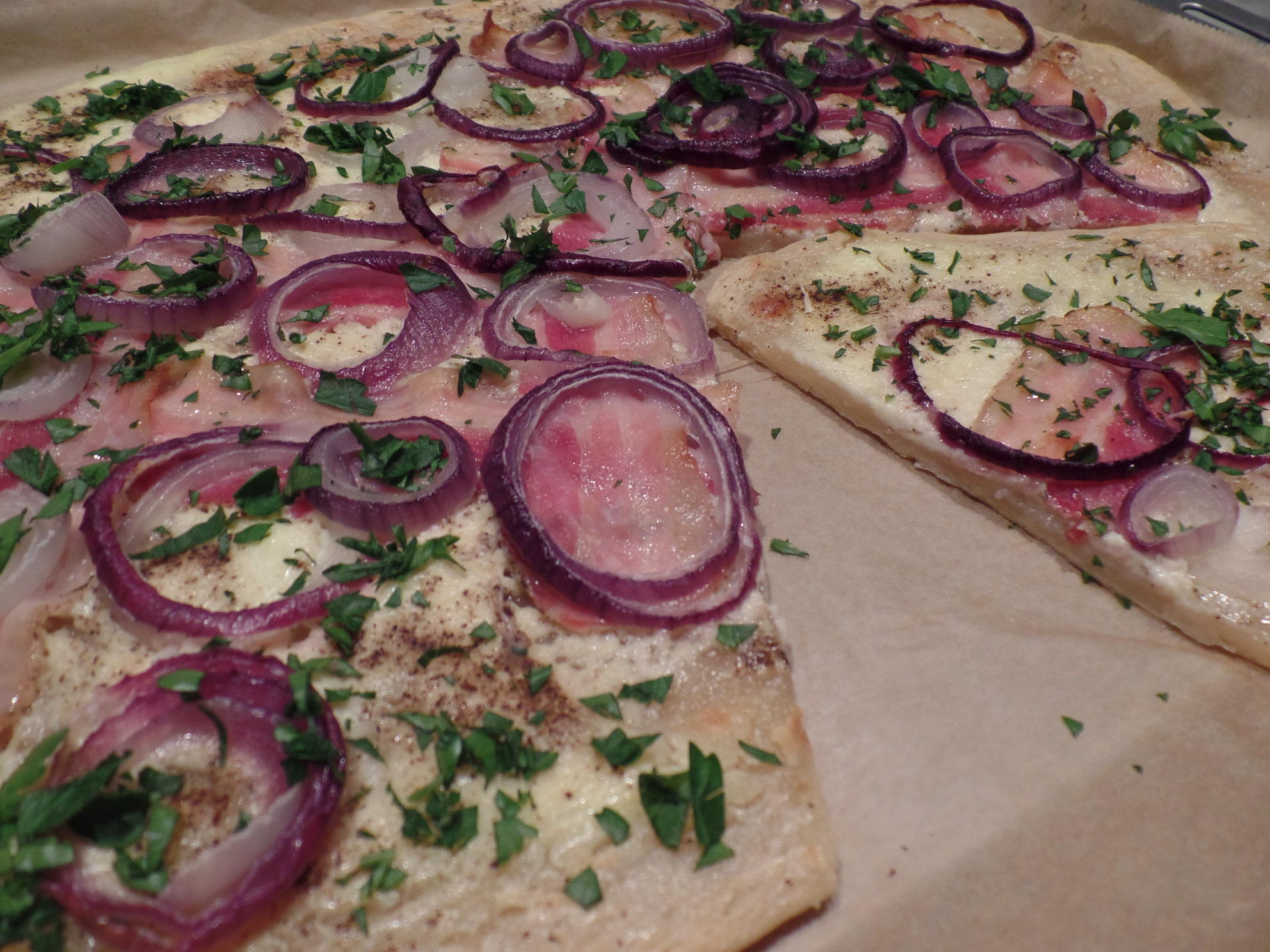 Flammkuchen Elsässer-Art Rezept Eingereicht von Sheeva1960