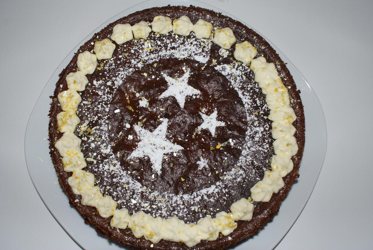 glutenfreier Schokoladenkuchen zu Weihnachten - Rezept - Bild Nr. 1207