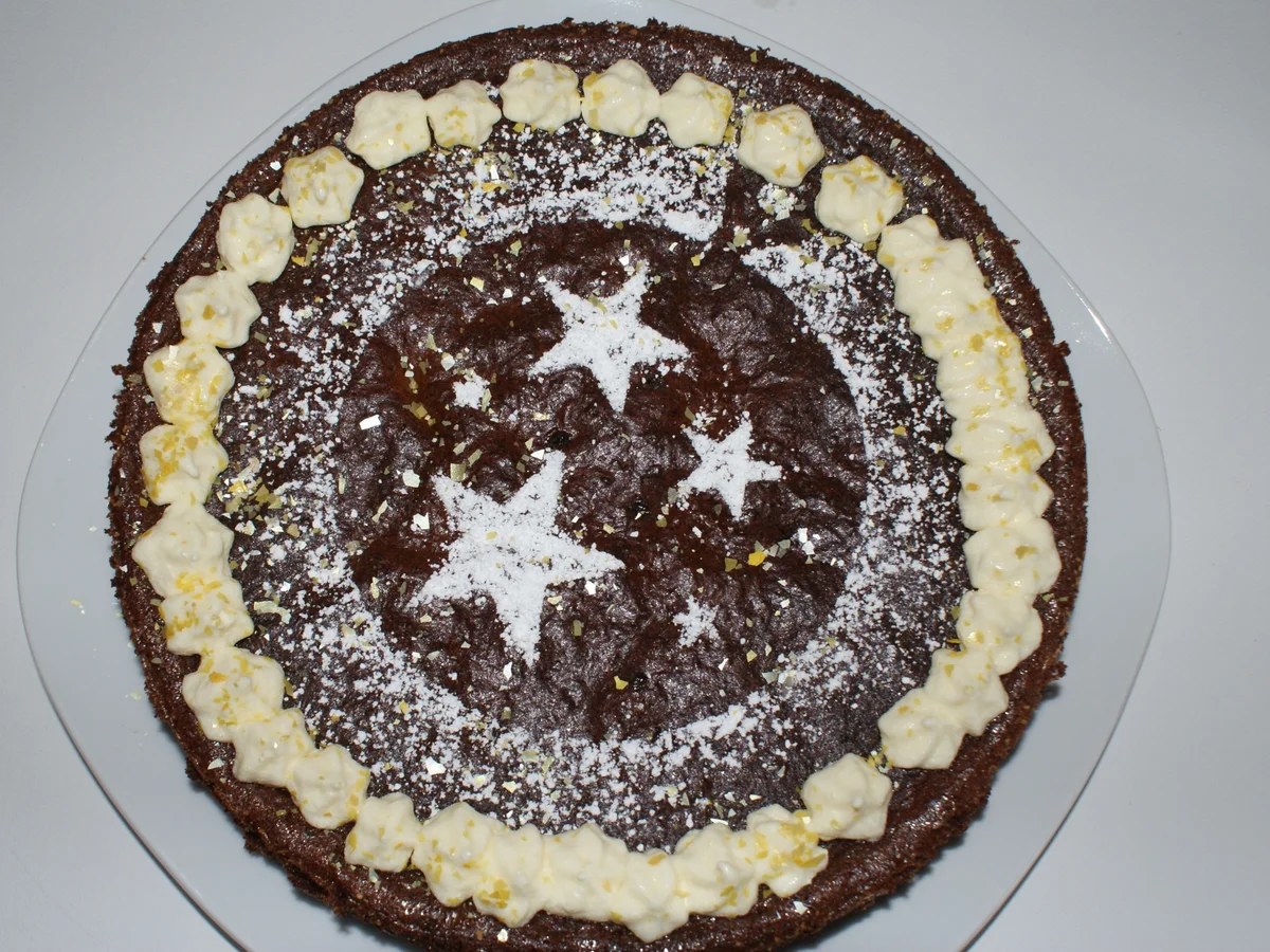 glutenfreier Schokoladenkuchen zu Weihnachten - Rezept - Bild Nr. 1207