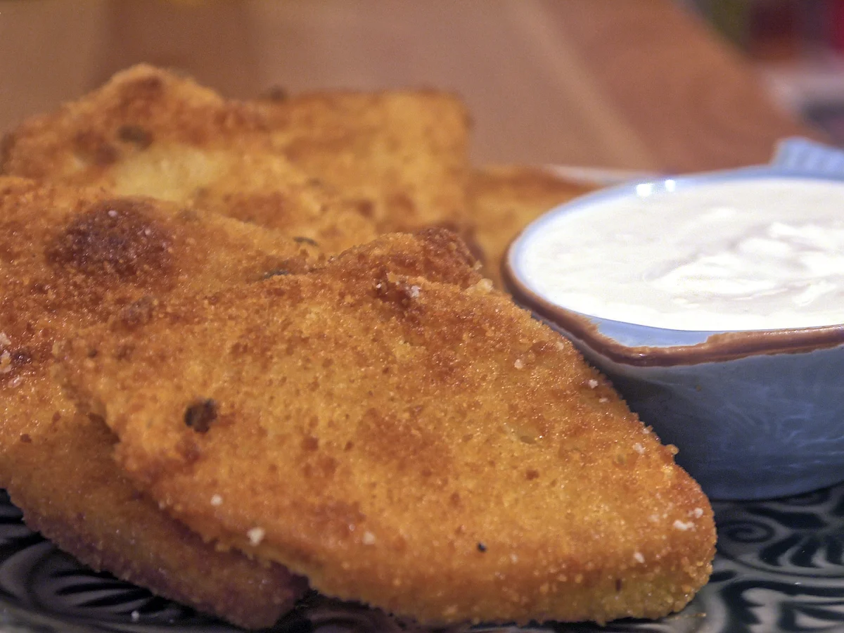 Sellerieschnitzel mit Knobi-Schmand-Dip - Rezept - Bild Nr. 1207