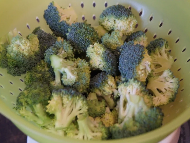 Tofuschnitzel mit Brokkoli und gebratenen Kartoffelspalten - Rezept - Bild Nr. 1215