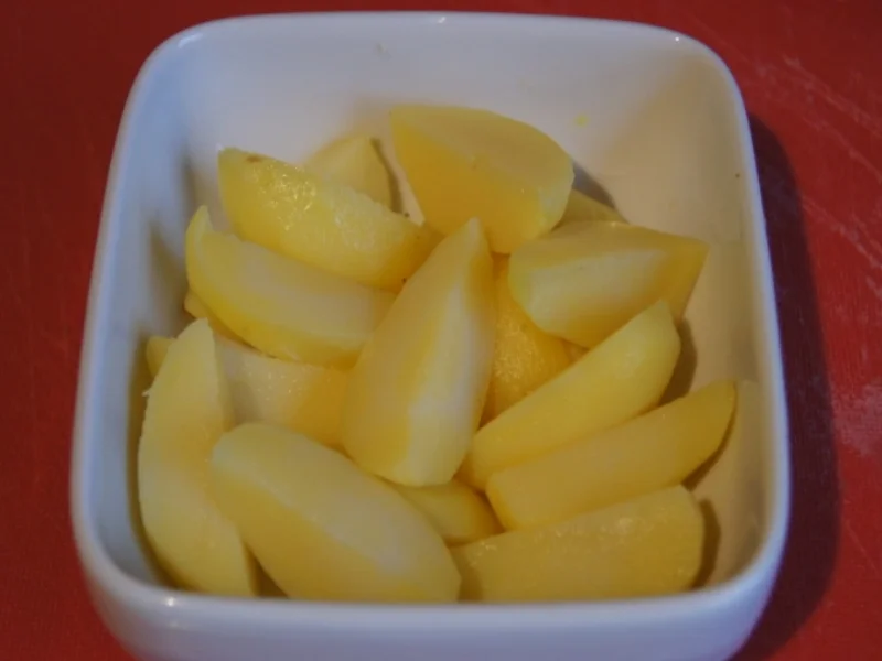 Tofuschnitzel mit Brokkoli und gebratenen Kartoffelspalten - Rezept - Bild Nr. 1218