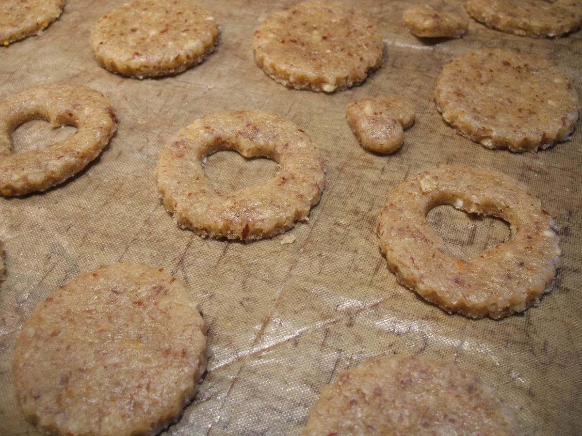 Plätzchen: Linzer Spitzbuben - Rezept - Bild Nr. 1210