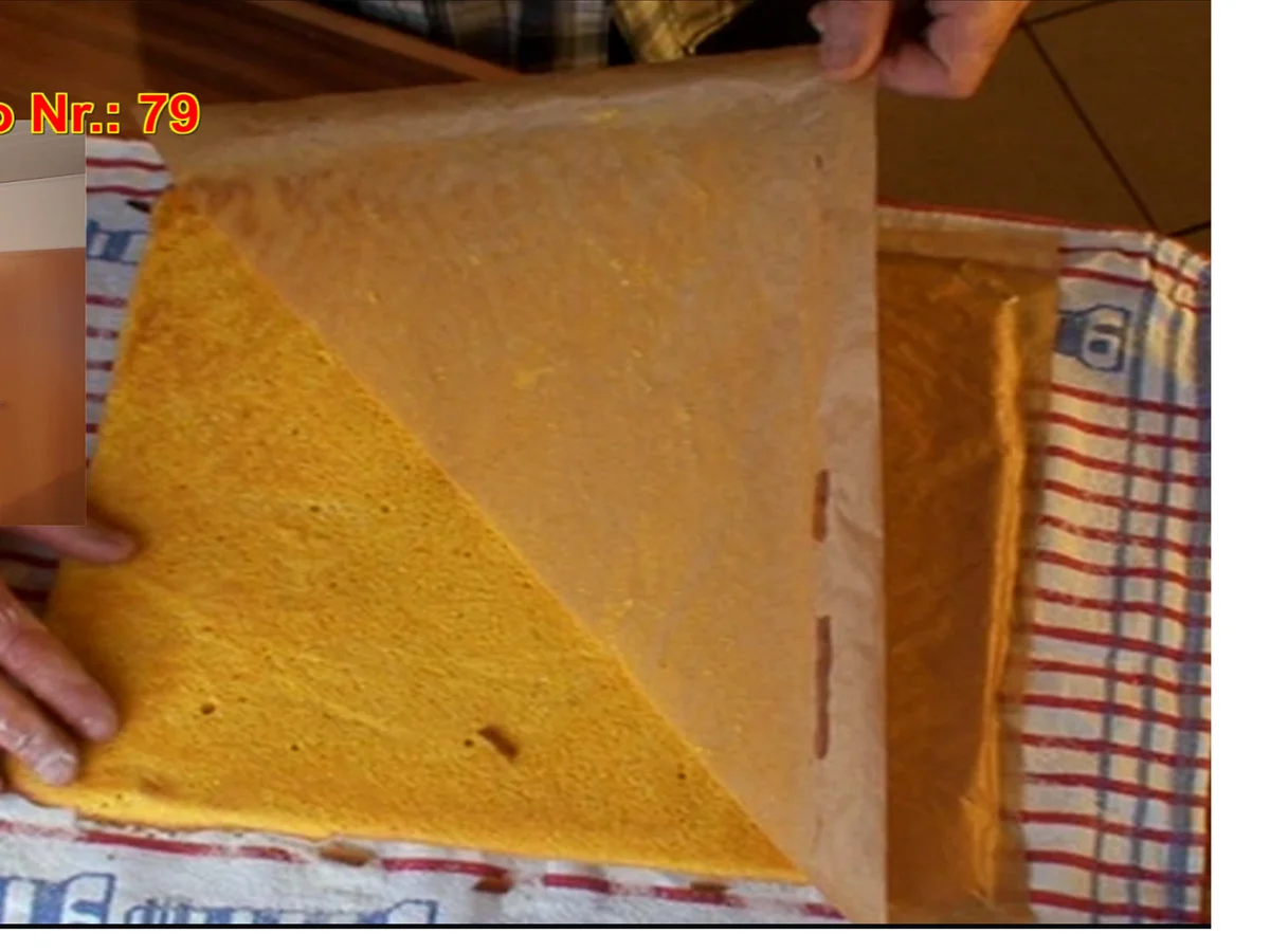 Mazu12, Marmorkuchen-Biskuitrolle mit Marmelade, Zwei Kuchen in Einen - Rezept - Bild Nr. 1209