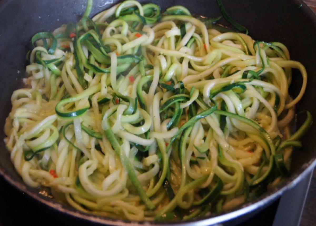 Wildlachsfilet auf Zucchini-Spaghetti - Rezept - Bild Nr. 1225