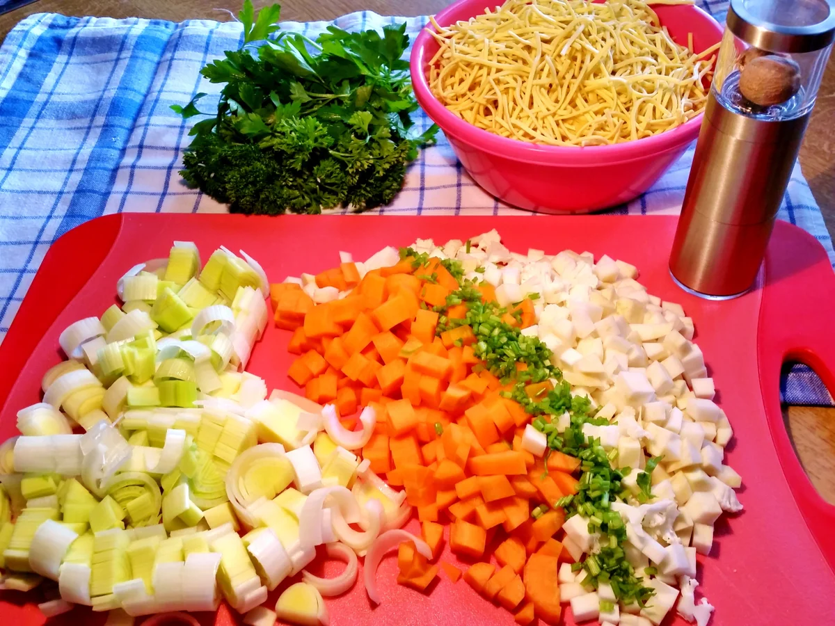 Rezept: Mein Krankensüppchen ... Bild Nr. 1216 Mein Krankensüppchen ... - Rezept - Bild Nr. 1216