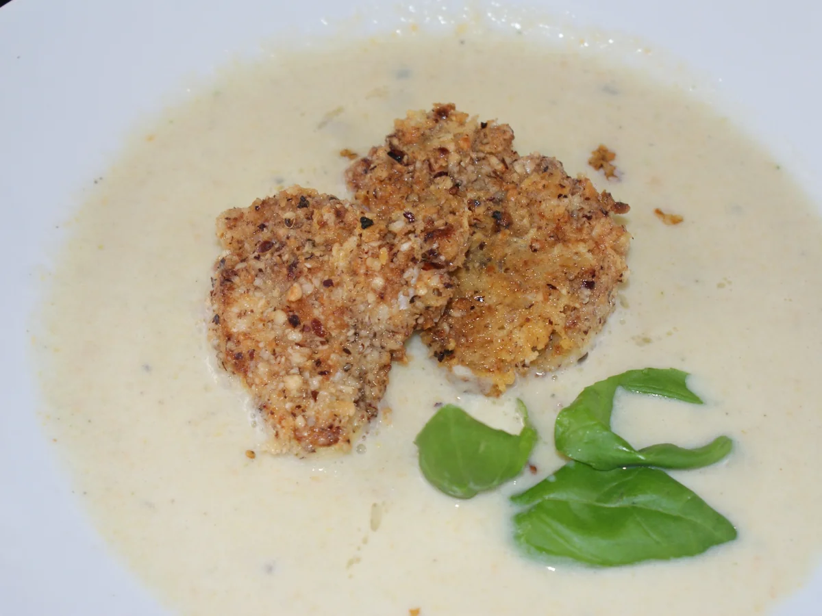 Rezept: schnelle Gemüsesuppe mit paniertem Blumenkohl Bild Nr. 1227 schnelle Gemüsesuppe mit paniertem Blumenkohl - Rezept - Bild Nr. 1227