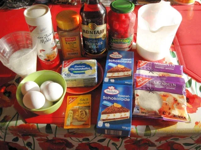 Rezept: Schoko Kirschkuchen mit Rum Bild Nr. 1234 Schoko Kirschkuchen mit Rum - Rezept - Bild Nr. 1234