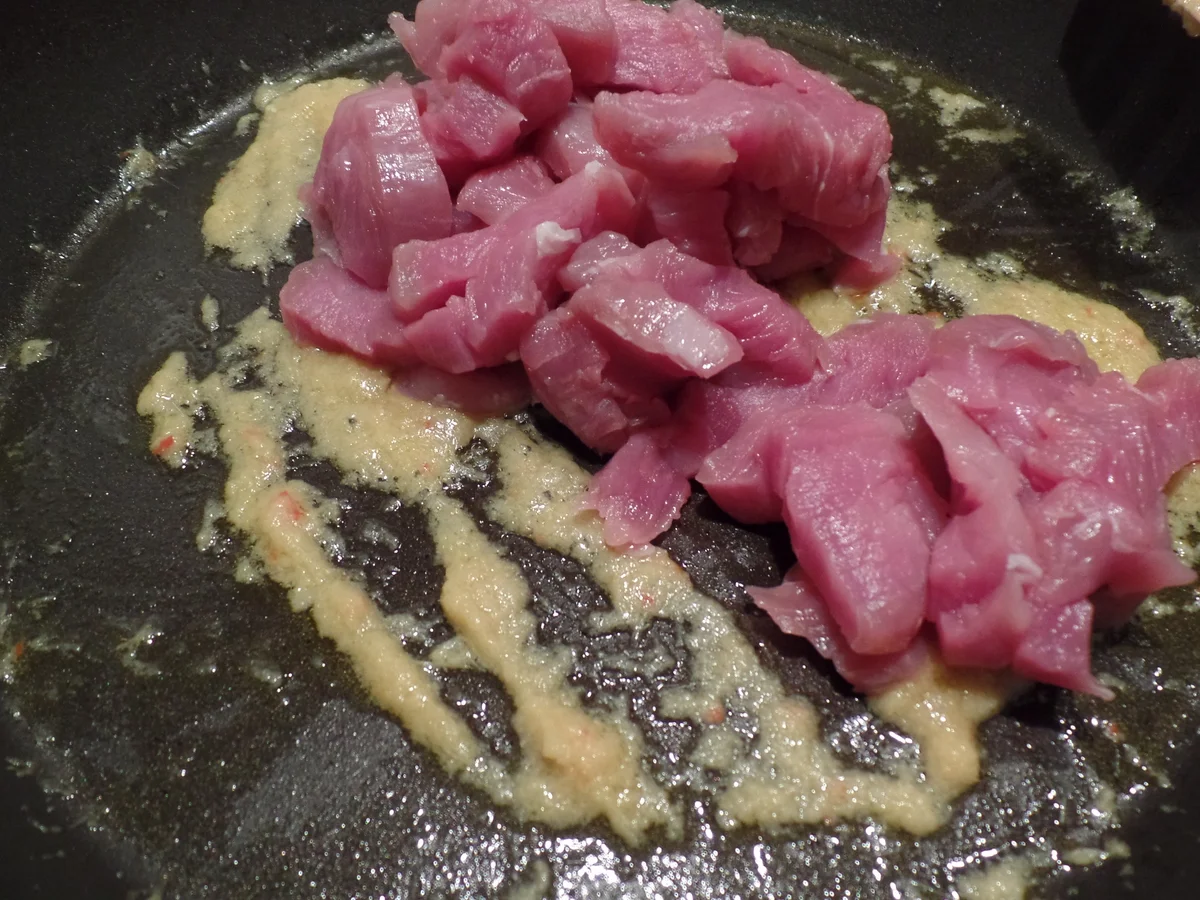 Rotes Schweinecurry mit Pak Choi und Paprika - Rezept - Bild Nr. 1229