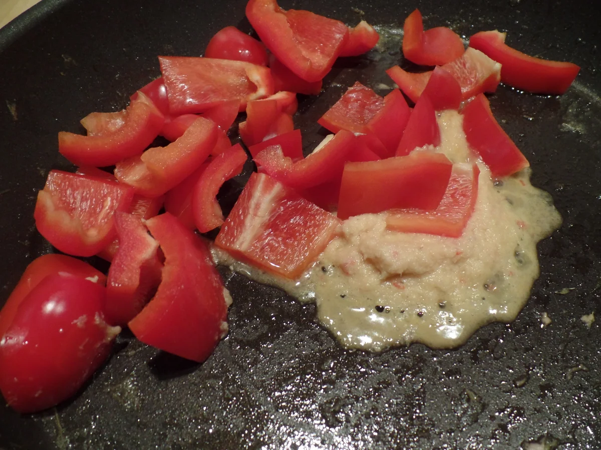 Rotes Schweinecurry mit Pak Choi und Paprika - Rezept - Bild Nr. 1231