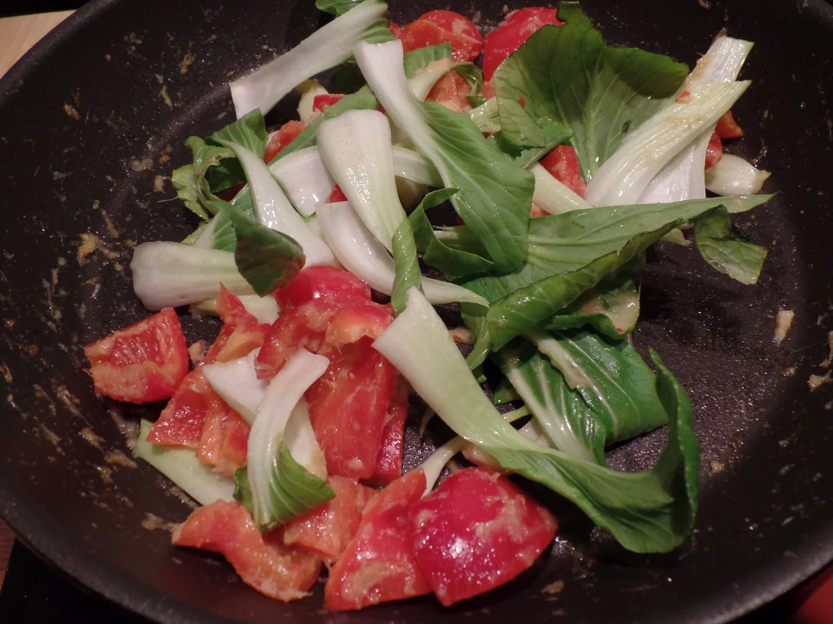 Rotes Schweinecurry mit Pak Choi und Paprika - Rezept - Bild Nr. 1232