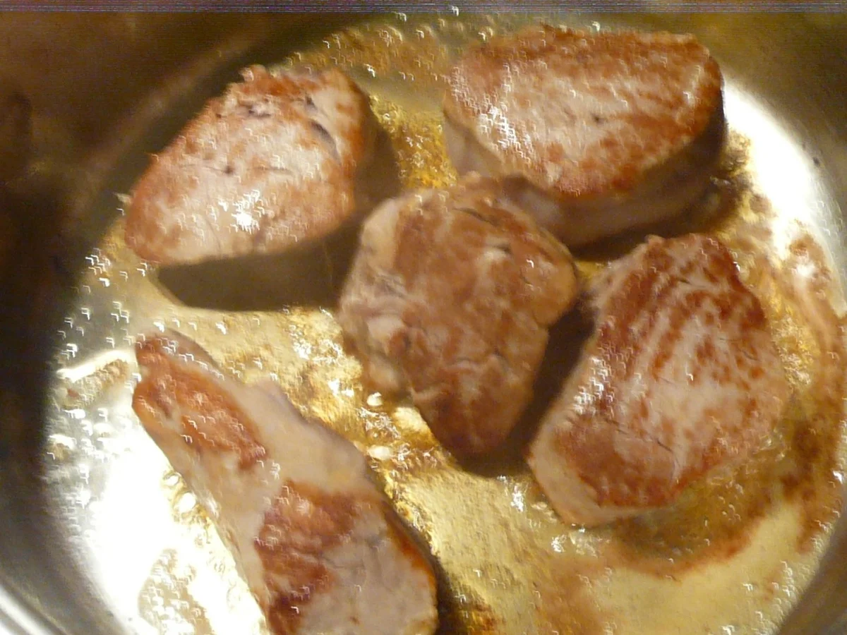 1. Advent : Schweine Medaillions an Reis + karamellisierten Birnen + Mandeln. - Rezept - Bild Nr. 1262