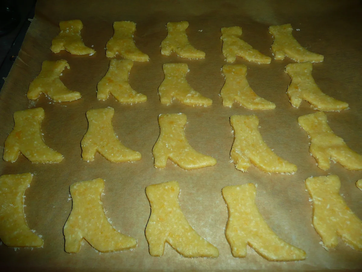 Weihnachtsgebäck : Schneewittchens Winterstiefel ! 44 Stk. - Rezept - Bild Nr. 1241