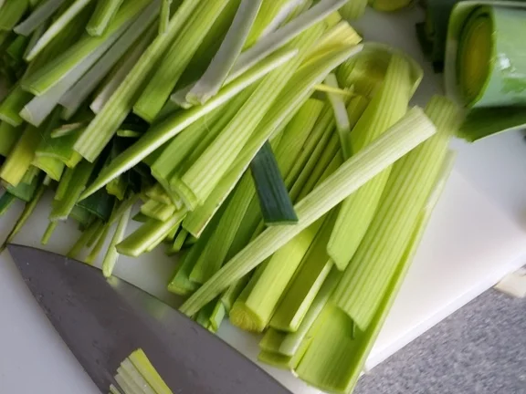 Rezept: Geschmorter Porree Bild Nr. 1241 Geschmorter Porree - Rezept - Bild Nr. 1241