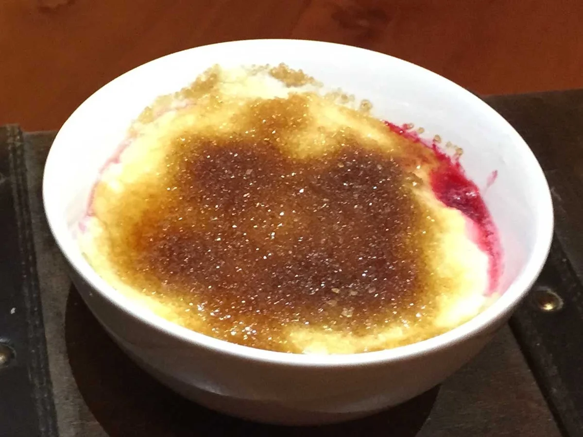 Rezept: Himbeere küsst Joghurt-Sahne-Komposition Himbeere küsst Joghurt-Sahne-Komposition - Rezept