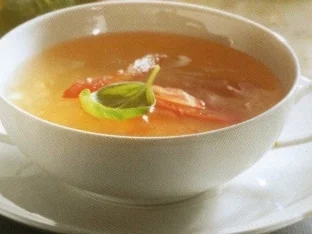 Tomatenessenz mit Seeteufel - Rezept