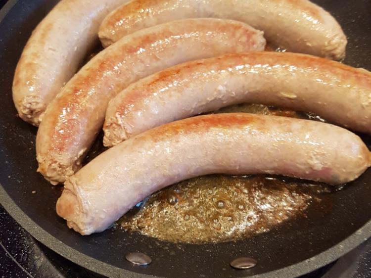 Wirsing mit Bratwurst - Rezept mit Bild - kochbar.de