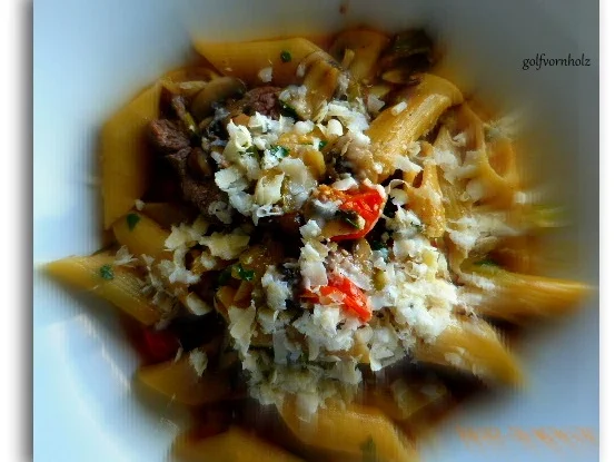 Gemüse - Pilz - Penne - Pfanne mit Rinderfilet - Rezept - Bild Nr. 1288