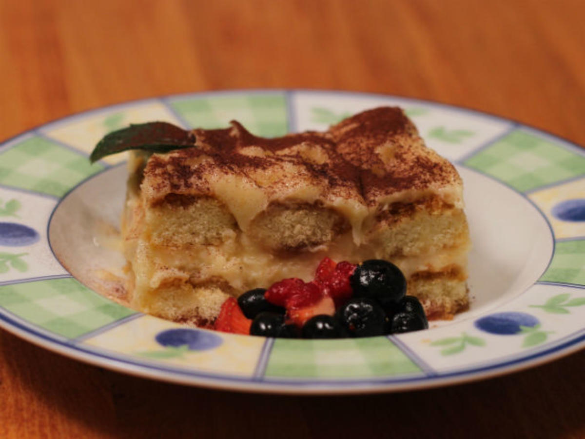 Tiramisu mit Beeren-Ragout - Rezept mit Bild - kochbar.de