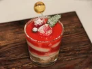 Erdbeer-Tiramisu mit prozentigem Karamellbonbon - Rezept