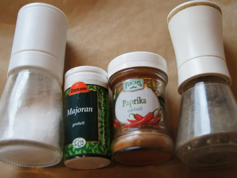 Würziges Schweinefilet mit pikanter Sauce, Brokkoli und knusper Kroketten - Rezept - Bild Nr. 1332