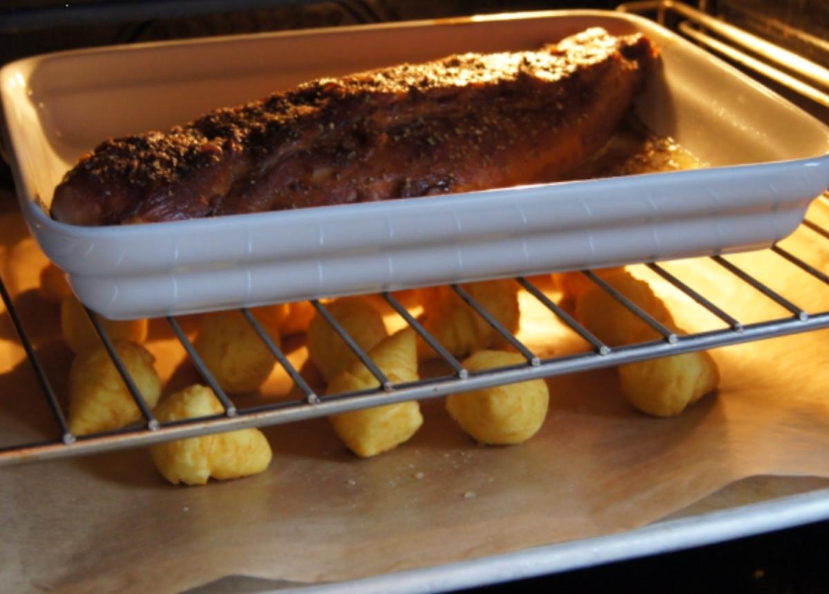 Würziges Schweinefilet mit pikanter Sauce, Brokkoli und knusper Kroketten - Rezept - Bild Nr. 1336