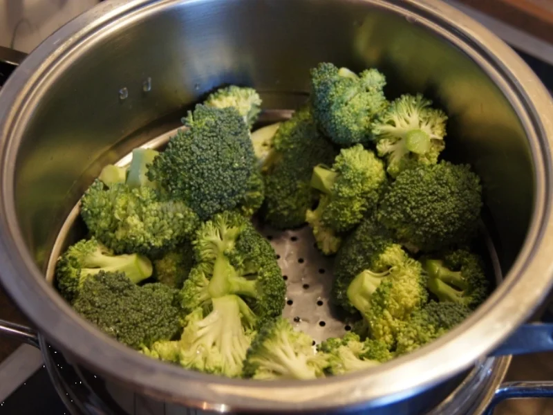 Würziges Schweinefilet mit pikanter Sauce, Brokkoli und knusper Kroketten - Rezept - Bild Nr. 1341