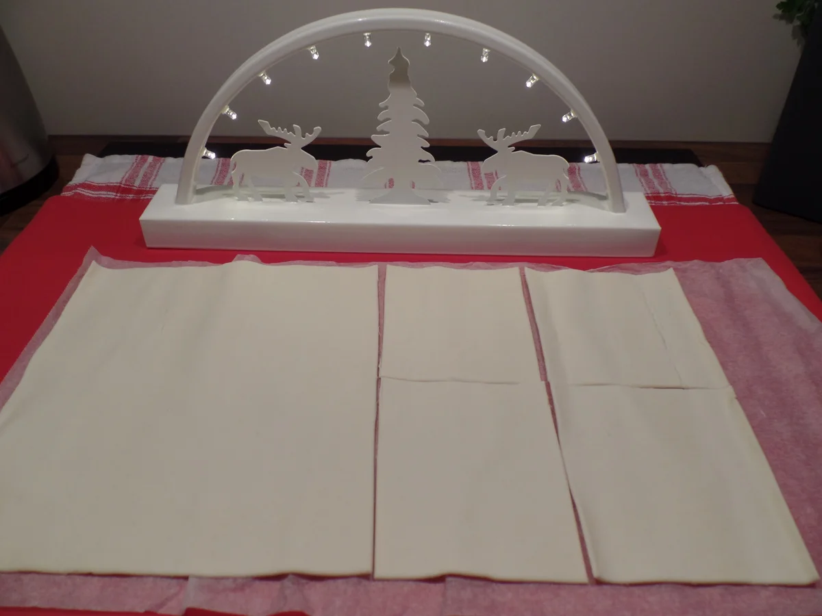 Rezept: Gefüllte Blätterteig-Päckchen mit Ziegenkäse und Bacon .Mit Rote-Bete-Salat Bild Nr. 1330 Gefüllte Blätterteig-Päckchen mit Ziegenkäse und Bacon .Mit Rote-Bete-Salat - Rezept - Bild Nr. 1330