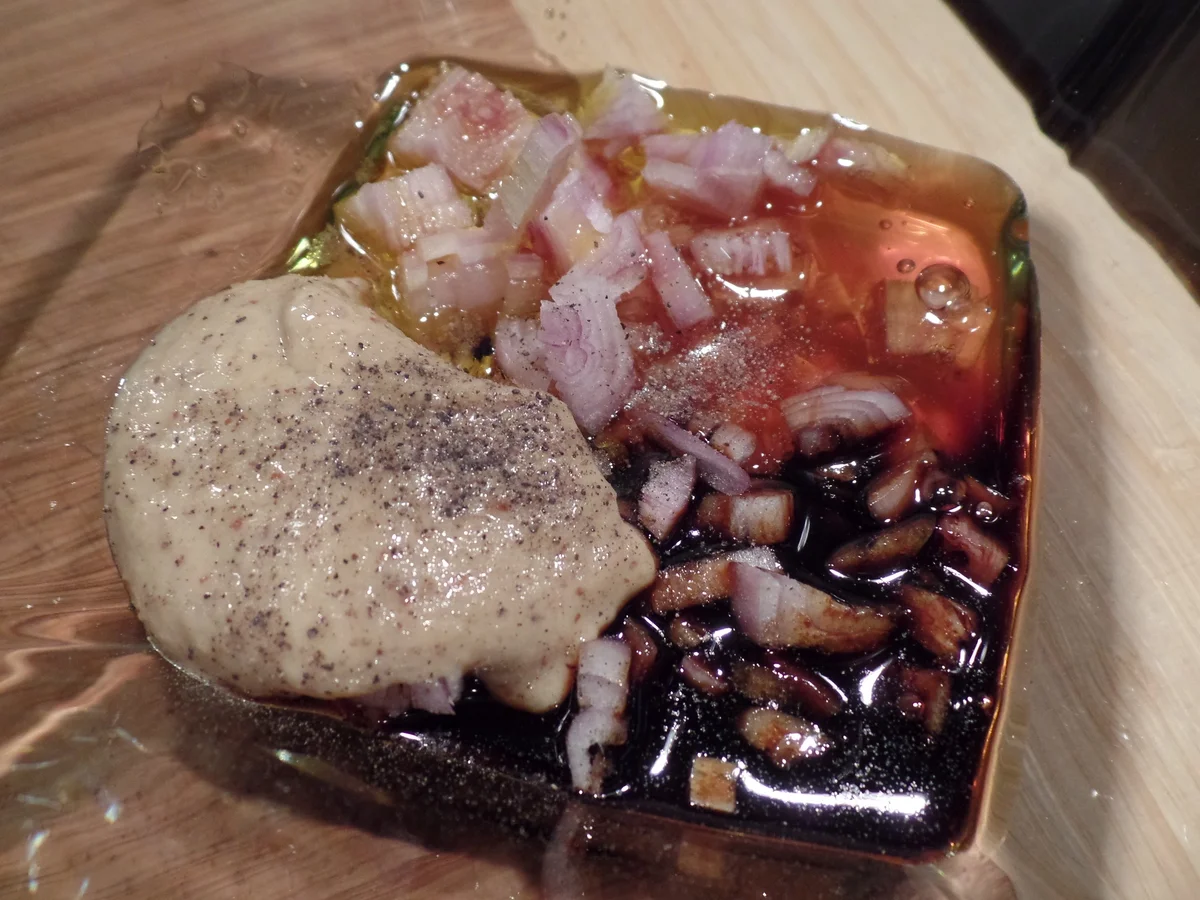 Rezept: Gefüllte Blätterteig-Päckchen mit Ziegenkäse und Bacon .Mit Rote-Bete-Salat Bild Nr. 1345 Gefüllte Blätterteig-Päckchen mit Ziegenkäse und Bacon .Mit Rote-Bete-Salat - Rezept - Bild Nr. 1345