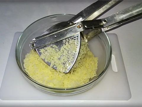 Rezept: Gefüllte Klöße mit Cranberries die jedes Fleischgericht verfeinern Bild Nr. 1338 Gefüllte Klöße mit Cranberries die jedes Fleischgericht verfeinern - Rezept - Bild Nr. 1338