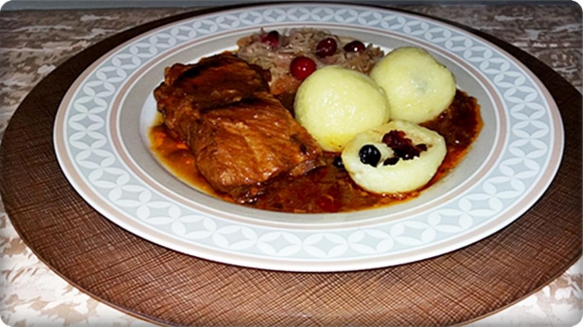 Gefüllte Klöße mit Cranberries  die jedes Fleischgericht verfeinern - Rezept - Bild Nr. 1348