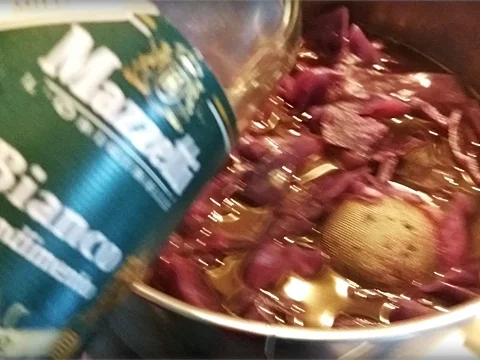 Rezept: Herbstliche Rotkohl Cremesuppe mit Johannisbeeren Bild Nr. 1337 Herbstliche Rotkohl Cremesuppe mit Johannisbeeren - Rezept - Bild Nr. 1337