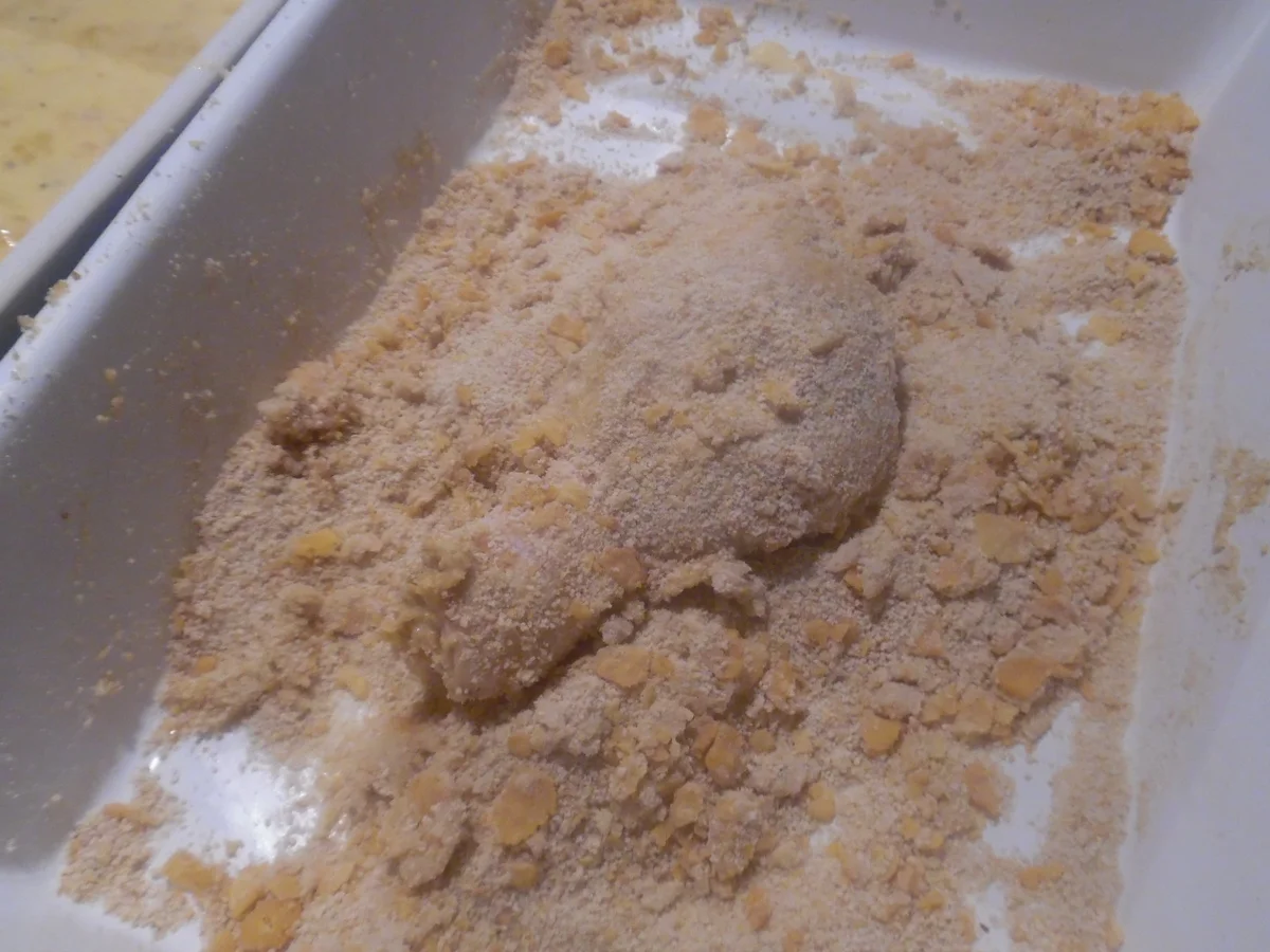 Rezept: Back-Hend'l mit Paprika-Rahmkartoffeln Bild Nr. 1335 Back-Hend'l mit Paprika-Rahmkartoffeln - Rezept - Bild Nr. 1335