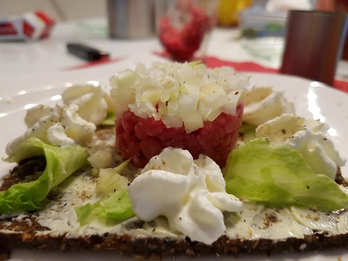 Bilder für Fleisch / Rind = Tatar- gem. Gehacktes- Mett ein perfektes Abendbrot à la Biggi - Rezept