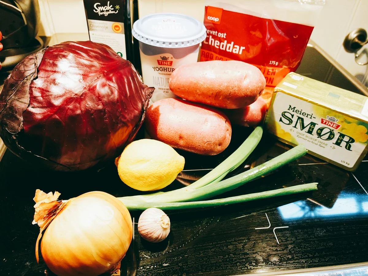 BiNe` S OFENKARTOFFEL MIT ROTKRAUT & QUINOA - Rezept - Bild Nr. 1337