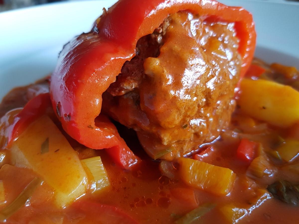 Bilder für Fleisch / Rind = Gefüllte Paprika asiatisch angehaucht à la Biggi - Rezept