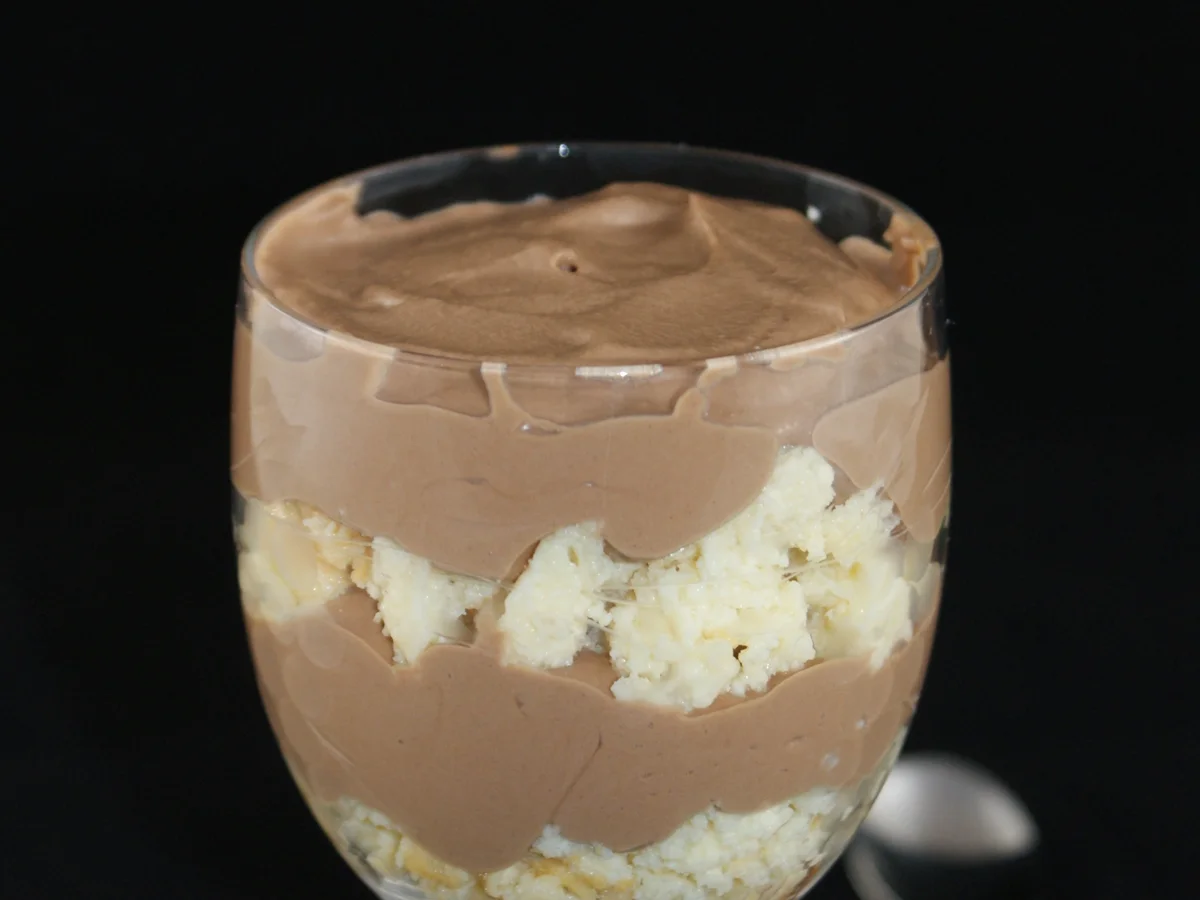 Rezept: Schichtdessert zu Weihnachten - Topfenkuchen mal anders Bild Nr. 1339 Schichtdessert zu Weihnachten - Topfenkuchen mal anders - Rezept - Bild Nr. 1339