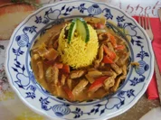 Paprika-Zwiebel-Geschnetzeltes mit Sultaninen-Reis - Rezept - Bild Nr. 1343