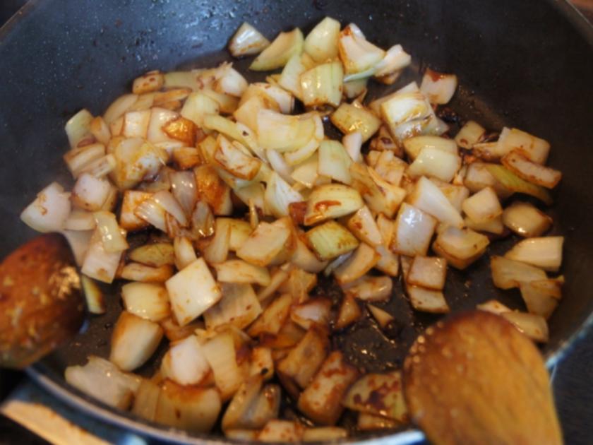 Paprika-Zwiebel-Geschnetzeltes mit Sultaninen-Reis - Rezept - kochbar.de