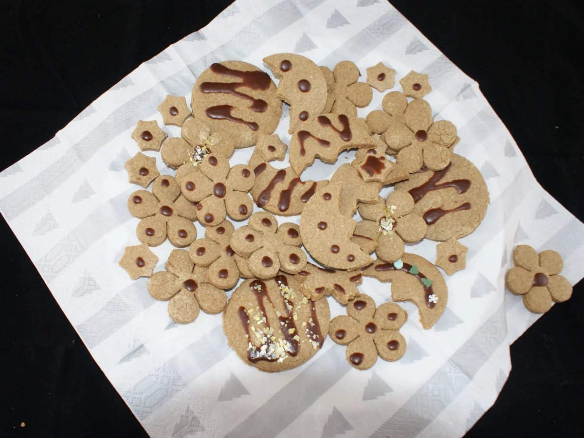 glutenfreier Plätzchenteig - so gelingen Ausstechplätzen - Rezept - Bild Nr. 1358