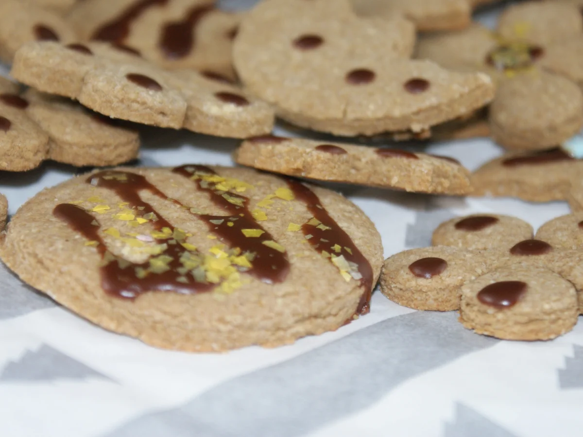 glutenfreier Plätzchenteig - so gelingen Ausstechplätzen - Rezept - Bild Nr. 1359