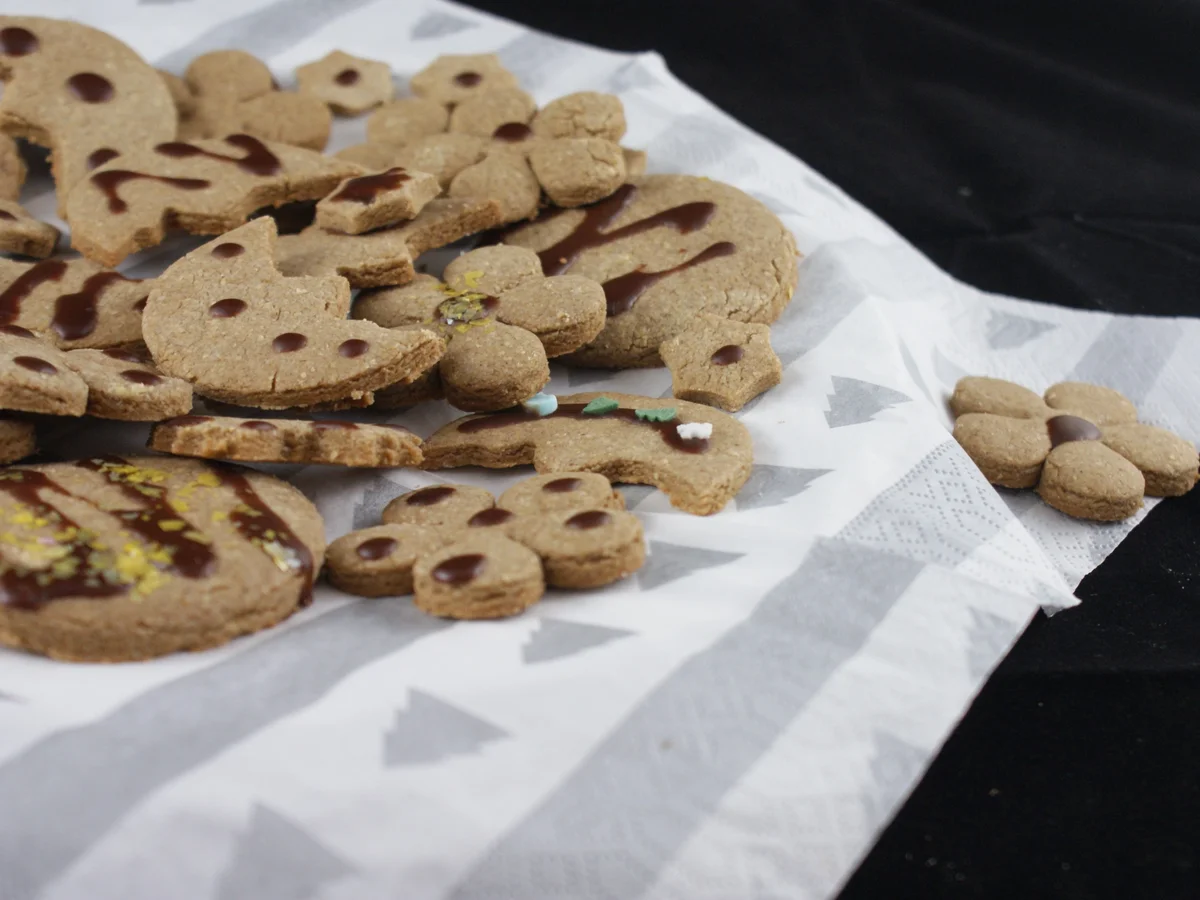 glutenfreier Plätzchenteig - so gelingen Ausstechplätzen - Rezept - Bild Nr. 1360