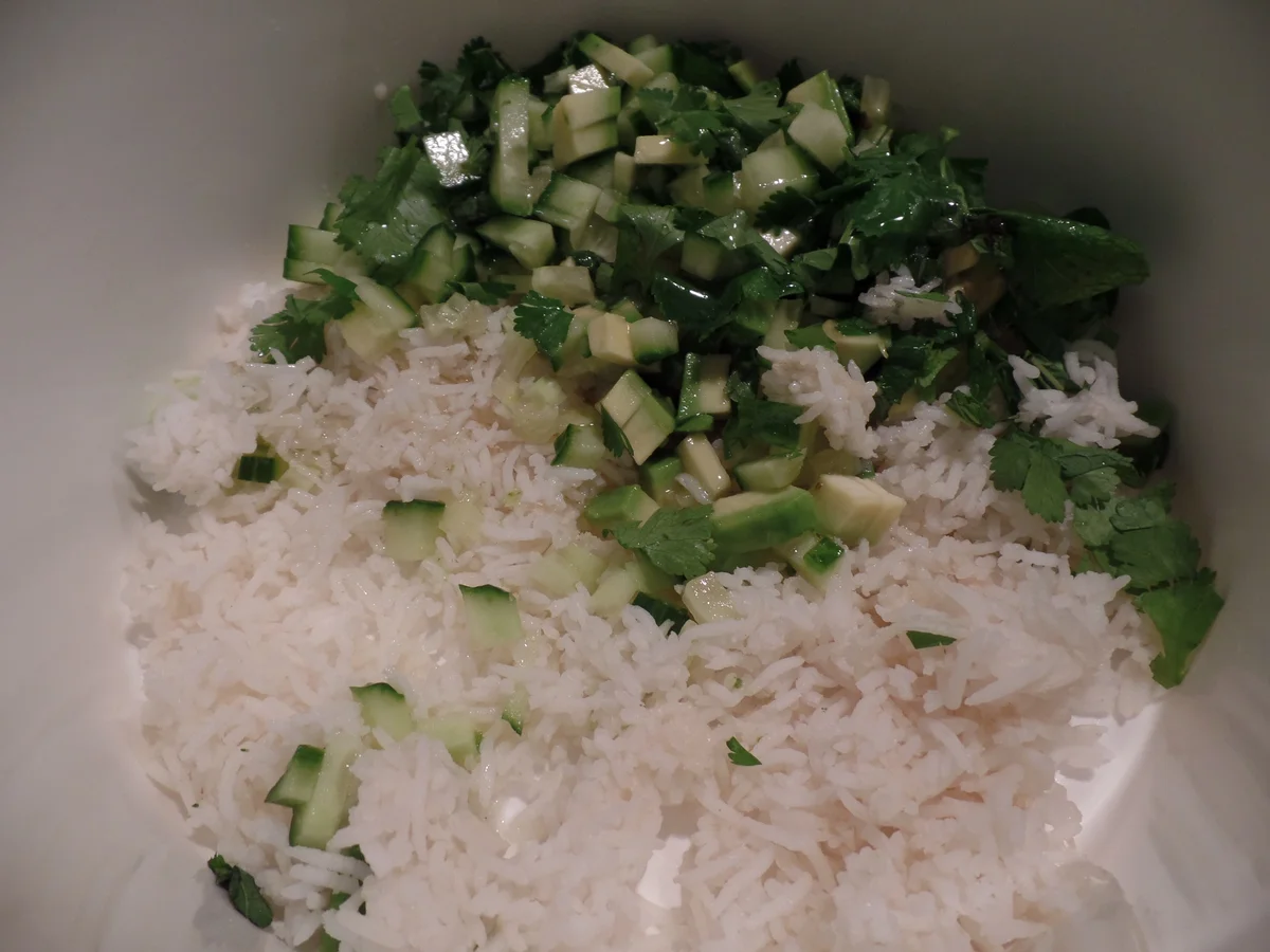 Limetten-Minz-Hähnchen mit Reissalat - Rezept - Bild Nr. 1369