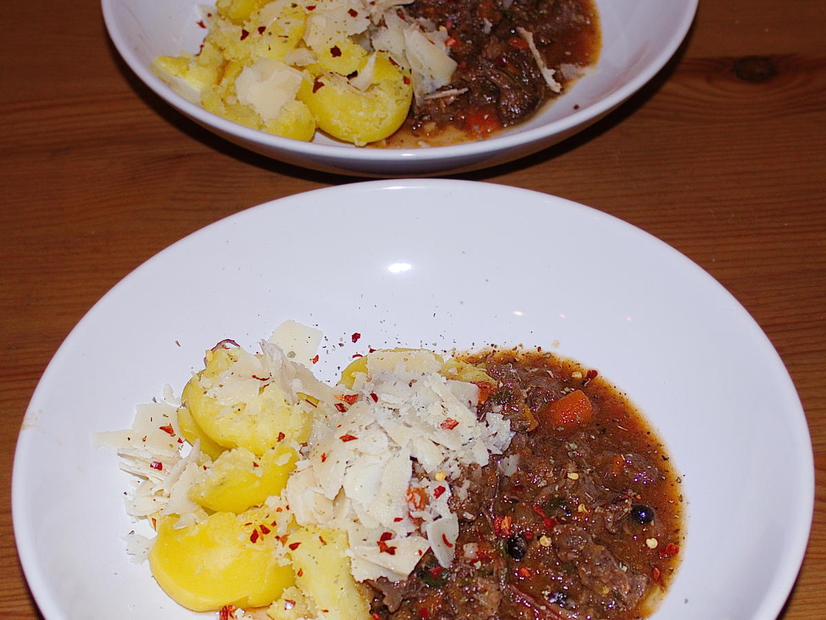 Ragout vom Ochsenschwanz - Rezept mit Bild - kochbar.de