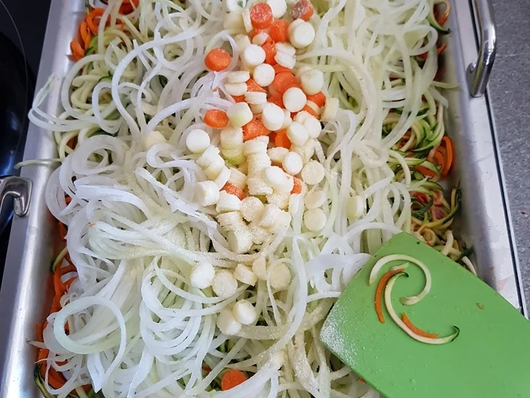 Gemüsespaghetti "Zoodles" (z.b. mit Geflügel-Schnitzel) - Rezept - Bild Nr. 1371